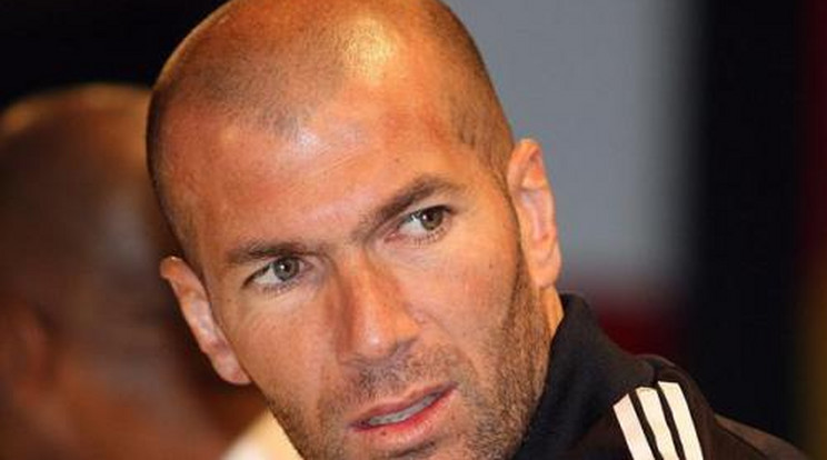 Eltiltották Zidane-t az edzősködéstől