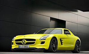 Mercedesa Benz 2012 SLS AMG