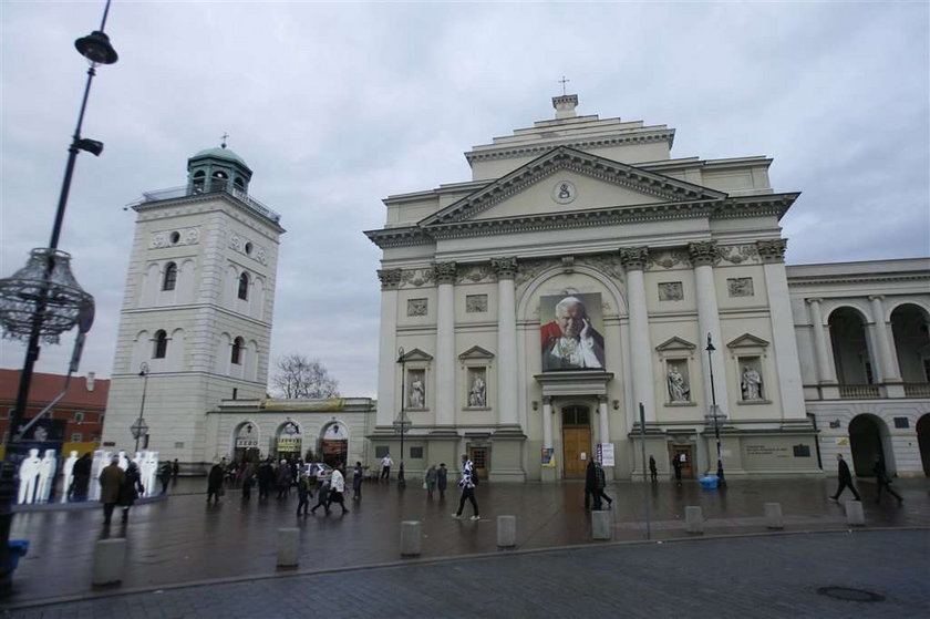 To bezdomny okradł warszawski kościół!