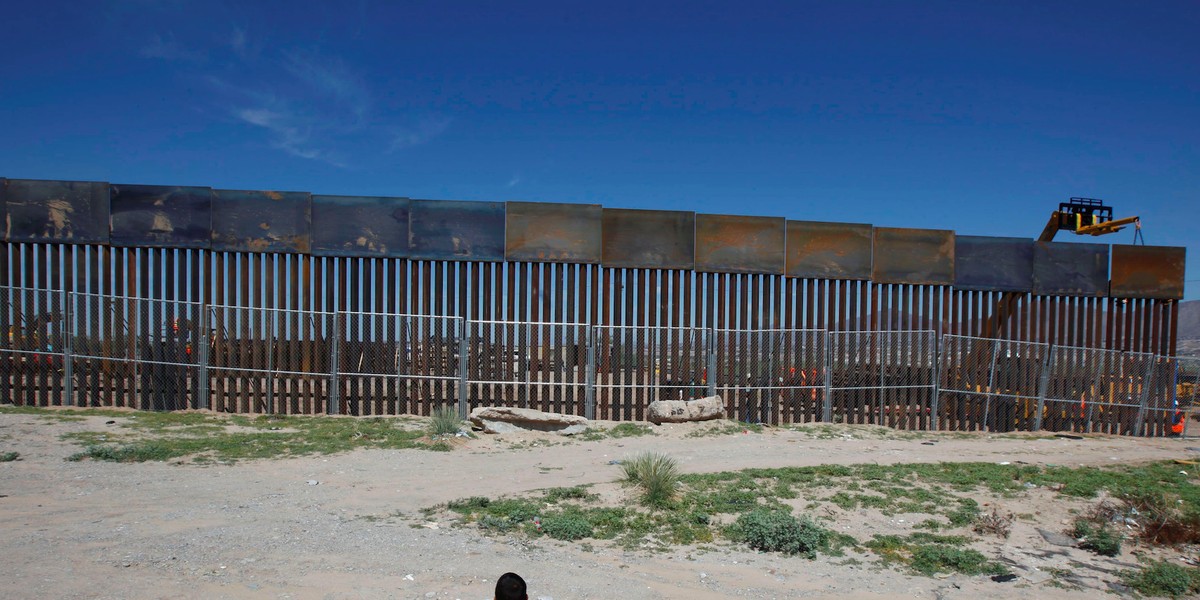 There's a gaping hole in the rationale for Trump's border wall