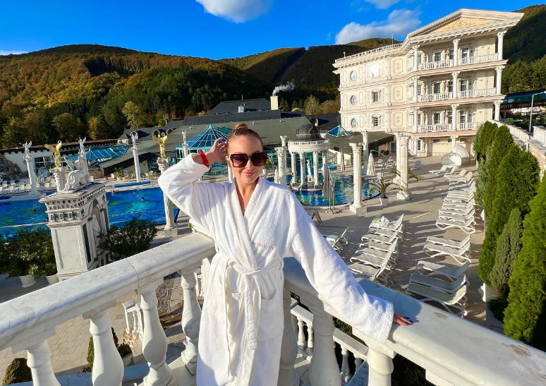 Twiinska Veronika Nízlová.