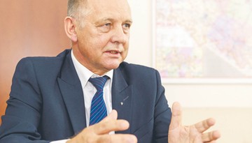 „Zdemoralizowani, przekupieni”. Banaś przerywa milczenie o kulisach rządów PiS