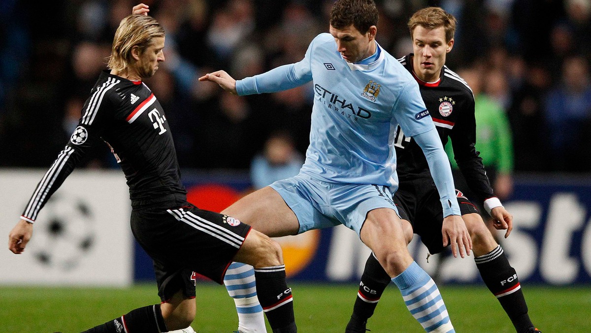 Manchester City pokonał Bayern Monachium 2:0 (1:0) w meczu ostatniej kolejki grupy A piłkarskiej Ligi Mistrzów. Goście już wcześniej mieli zapewniony awans do 1/8 finału rozgrywek, gospodarzom natomiast nawet zwycięstwo nie zagwarantowało promocji.