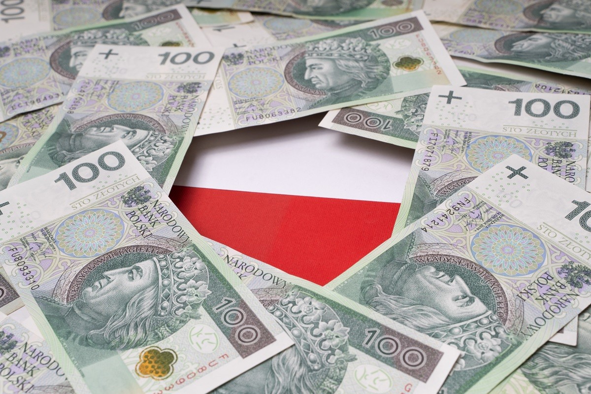 Polacy odkładają na "czarną godzinę", ale tylko garstka ma zabezpieczenie na dłużej niż rok [BADANIE]