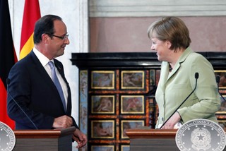 Merkel i Hollande chcą razem wzmacniać strefę euro