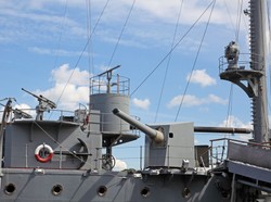 Radziecki krążownik na polskich wodach. Jak ZSRR naciskało na Polskę?