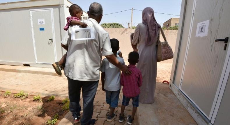 The UN refugee agency has evacuated refugees from Libya to Niger. It is appealing for countries to take in a further 1,300 vulnerable migrants at risk of abuse in the north African country