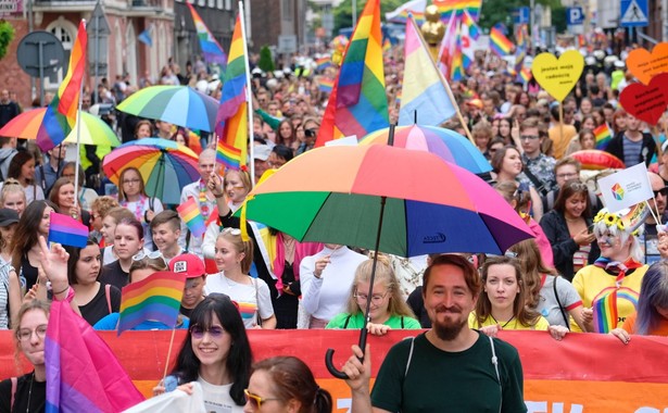 "Strefy wolne od LBGT jak nazistowskie akcje przeciw Żydom". Marsz Równości w Katowicach [WIDEO]