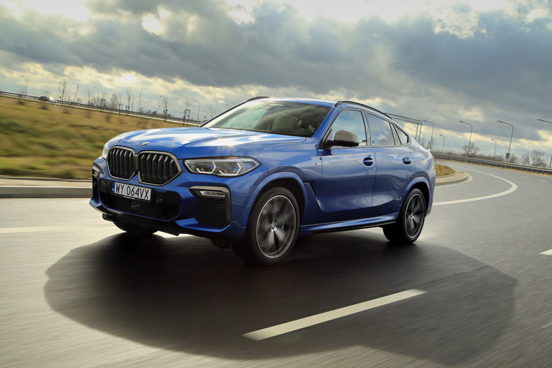 BMW X6 M50i