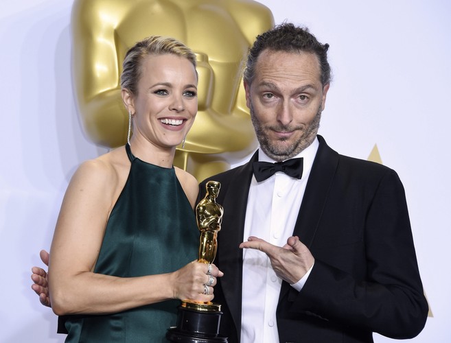 Oscary 2016 – najlepsze zdjęcia: 'Zjawa', Emmanuel Lubezki (pozuje z Rachel McAdams)