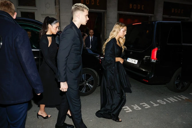 Harper Bekam sa bratom