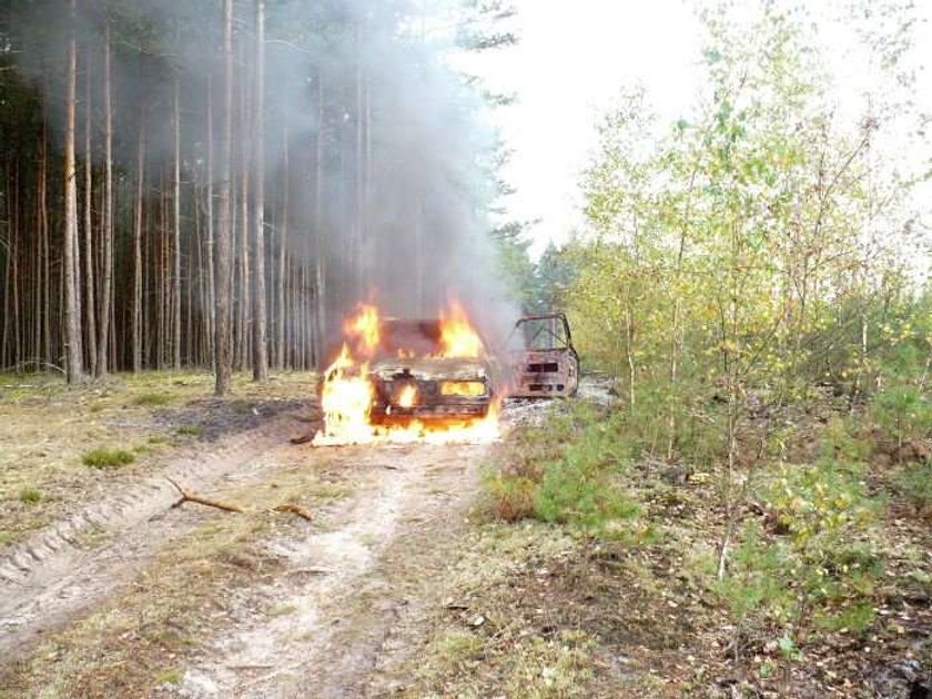 Auto spłonęło na grzybobraniu! FOTO