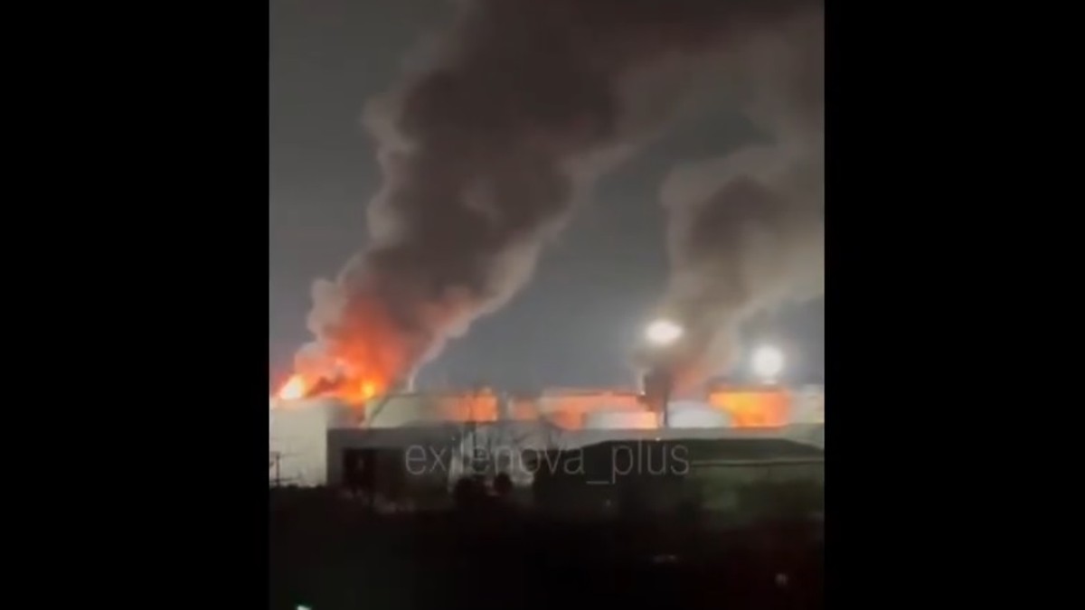 Požar u naftnom skladištu u Armaviru