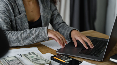 Immediate Connect refers to the application of quantum computing principles to develop more efficient and sophisticated AI algorithms. 