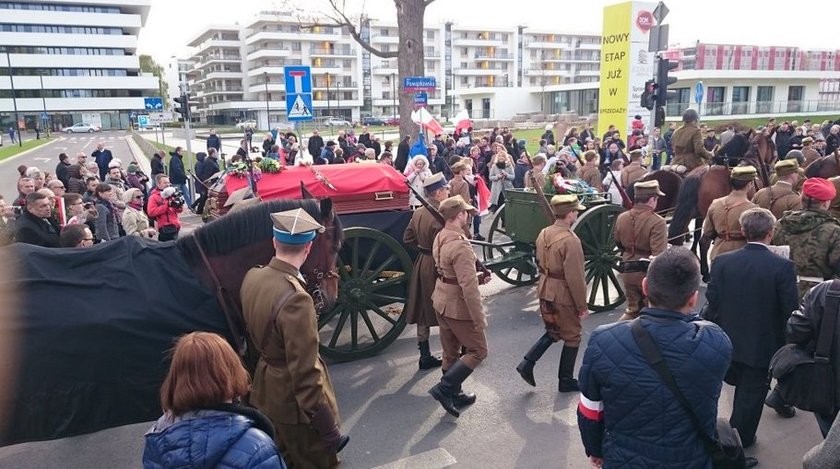 Strzelili mu w tył głowy. Pogrzeb bohatera