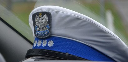 Potrąciło go BMW, trafił na OIOM. Policja szuka świadków zdarzenia