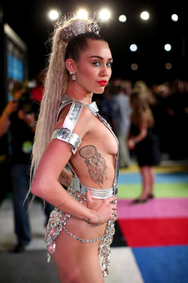 MTV Video Music Awards 2015: Miley Cyrus