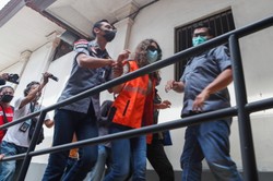 Zabójstwo na wakacjach w Indonezji. Amerykanka wyszła na wolność po 7 latach