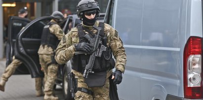 Strzelanina w Krakowie. Rzucił się na policjanta, zginął na miejscu