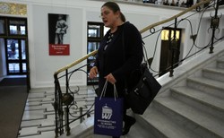 Krystyna Pawłowicz apeluje do... Zjednoczonej Prawicy: Nie pomagajcie szkodliwą troską!