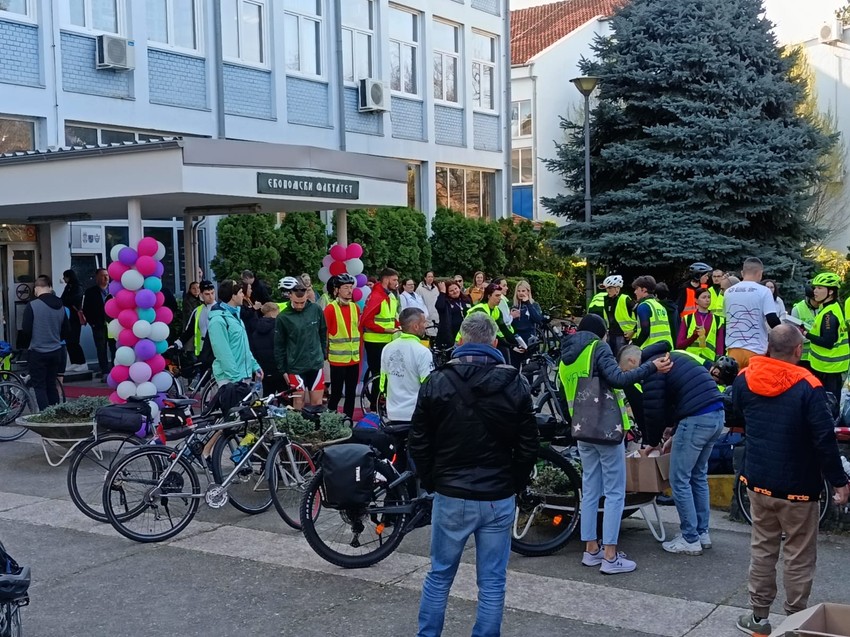 Ekipa koja ide do Strazbura prespavala je na Ekonomskom fakultetu u Subotici