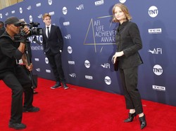 Brawo! Jodie Foster z naturalnie piękną twarzą zmierza w kierunku 60 urodzin. FOTO