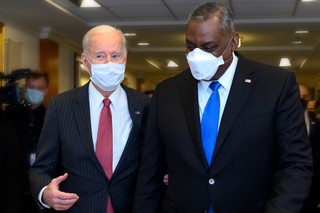 Lloyd Austin: Nasze zobowiązania w dziedzinie bezpieczeństwa zbiorowego są niewzruszone