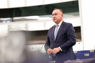 „Europe first” na sztandarach