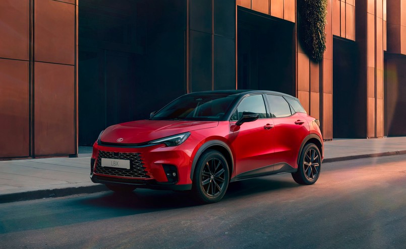 Najtańszy SUV znika w ciemno i spala 3,6 l na 100 km. Cena trzęsie rynkiem