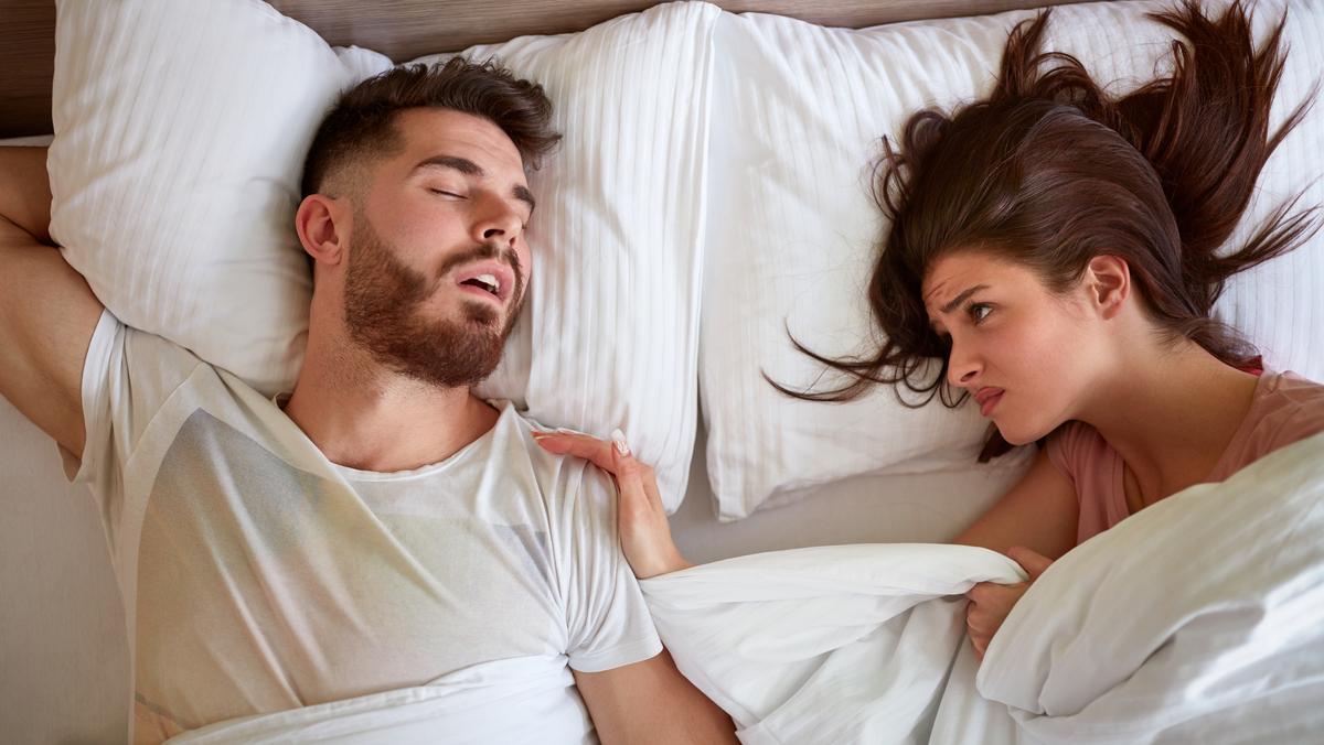 Czy warto spać razem? Eksperci mają odpowiedź