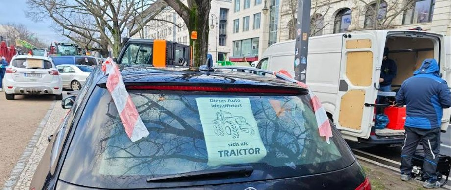 "To auto identyfikuje się jako traktor"