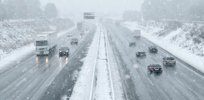 Uwaga kierowcy! Zima znowu atakuje. IMGW ostrzega