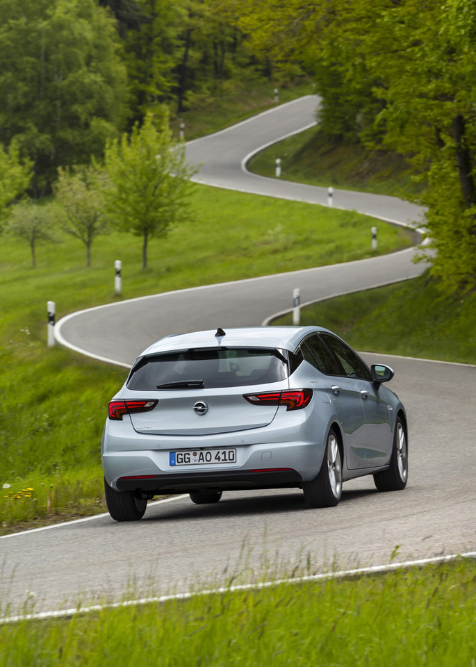 Opel Astra 5 generacja 2019 rok