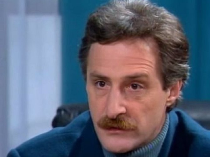 Desimir Stanojević kao Vukašin Golubović