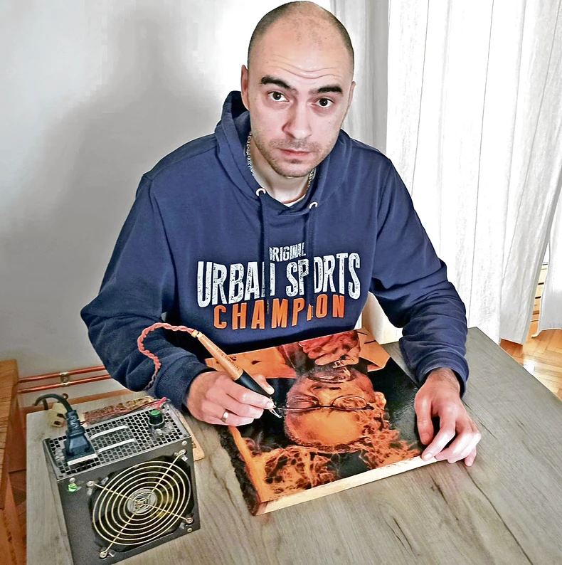 Ivan Đurić je fizioterapeut, ali umetnički dar je očigledno jači