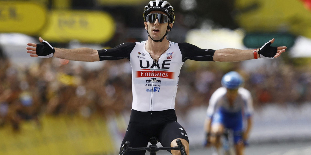 Adam Yates z ekipy UAE Team Emirates wygrał pierwszy etap 110. edycji kolarskiego wyścigu Tour de France.