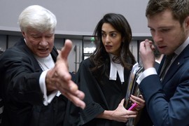 SKANDAL! Tramp bi mogao da ZABRANI Amal Kluni ULAZAK U AMERIKU: Za Džordža rekao da je DRUGORAZREDNI GLUMAC, a evo zašto se na nju obrušio