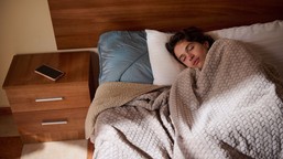 zmiana czasu w marcu 2026. kiedy przestawiamy zegarki na czas letni. kiedy śpimy godzinę dłużej? tej nocy zmiana czasu z zimowego na letni w 2026