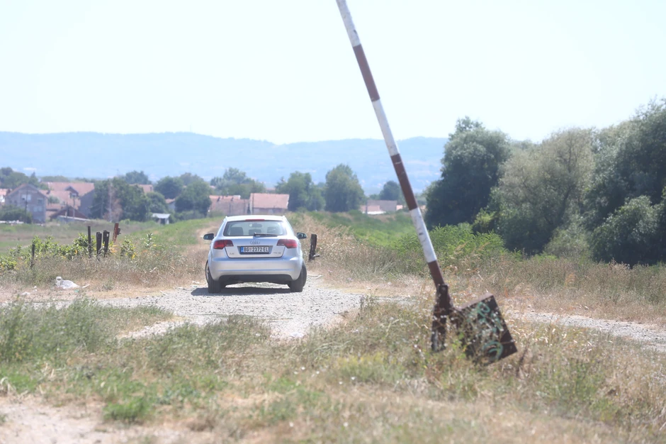 Hronika Borča nestao mladić