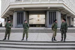 Krymscy deputowani radzą się Moskwy, a Kijowa nie uznają