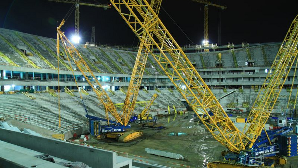 W dniu 7 października mijają dokładnie 2 lata budowy Stadionu Narodowego w Warszawie. Do końca budowy pozostało ponad 8 miesięcy.