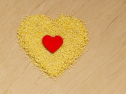 Jesienny hit oczyszczająco-rozgrzewający: dieta z kaszą jaglaną!