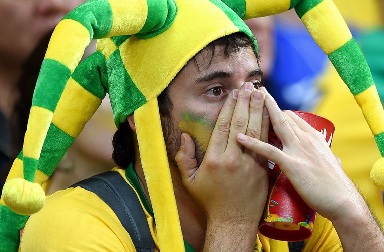 Żałoba i czarna rozpacz w Brazylii. Euforia Niemców