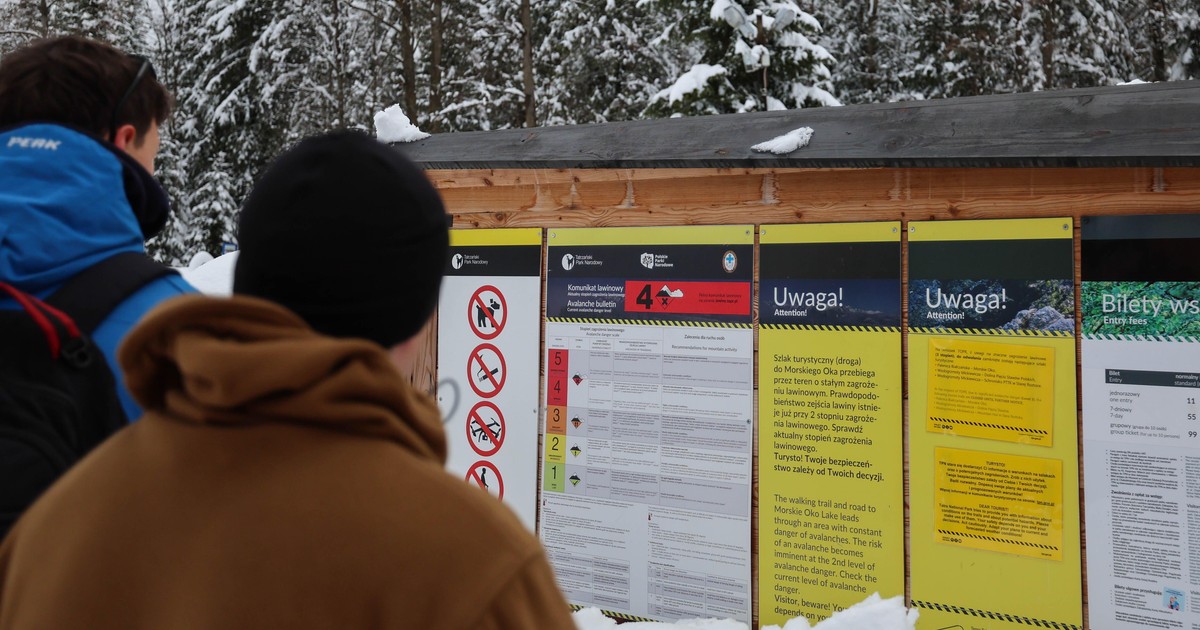 Tatrzańska odprawa: Turyści uwięzieni w schronisku