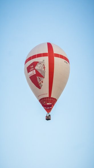 II Zawody Balonowe "In The Silesian Sky" - start balonów świtem z pszczyńskiego parku zamkowego - 25.06.2022 r. - autor: Andrzej Grynpeter