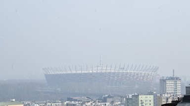 Nad Warszawą wisi smog, ale mieszkańcy nie chcą wymieniać starych pieców