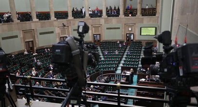 Burzliwe obrady Sejmu. Kamiński i Wąsik zabrali głos. "Całe to bezprawie będzie rozliczone" [RELACJA NA ŻYWO]