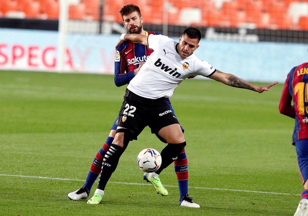 Maxi Gomez i Gerard Pique