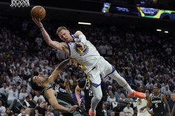 Golden State Warriors play off ligi NBA zaczęli od porażki