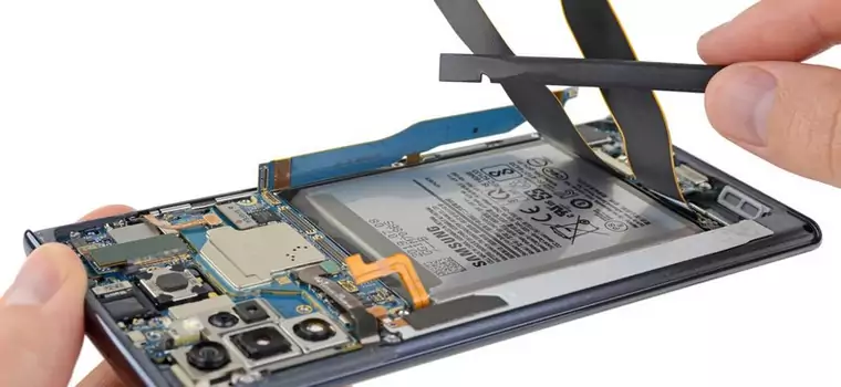 Samsung Galaxy Note 10+ 5G rozebrany przez iFixit. Jak wypada pod kątem naprawy?